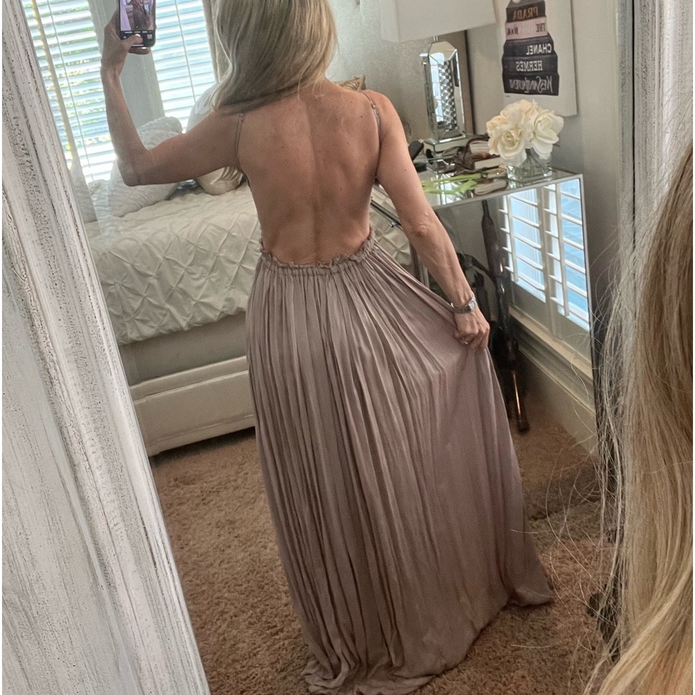 NEW Flowing Elegant Sexy Maxi Designer Dress Small - Picture 2 of 5